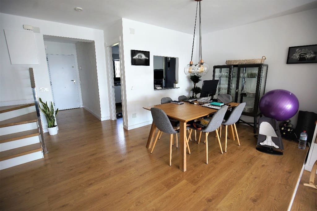 Casa de 3 habitaciones en Estepona en venta con piscina - 650.000 € (Ref: 7428063)