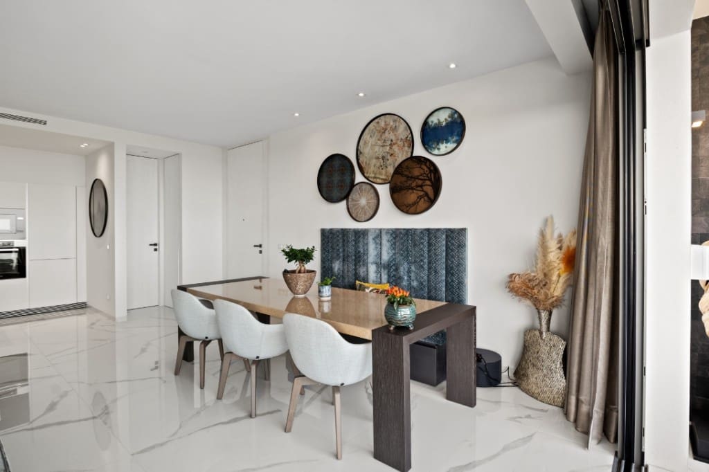 3 quarto Apartamento para venda em Benahavis com piscina - 1 695 000 € (Ref: 7428064)