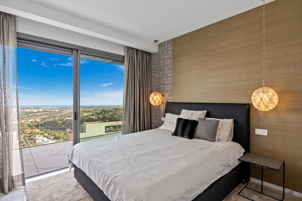 3 quarto Apartamento para venda em Benahavis com piscina - 1 695 000 € (Ref: 7428064)