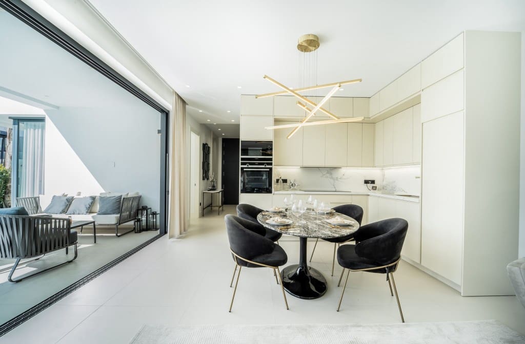 4 quarto Moradia para venda em Golden Mile com piscina - 3 500 000 € (Ref: 7428075)