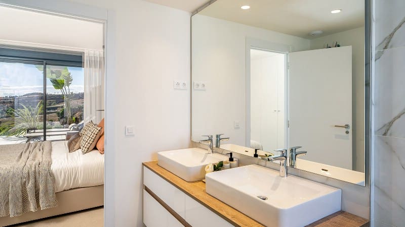 2 bedroom Apartment for sale in Estepona with pool garage - € 371,000 (Ref: 7428852)