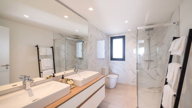 2 bedroom Apartment for sale in Estepona with pool garage - € 371,000 (Ref: 7428852)