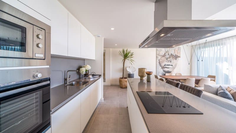 2 bedroom Apartment for sale in Estepona with pool garage - € 371,000 (Ref: 7428852)