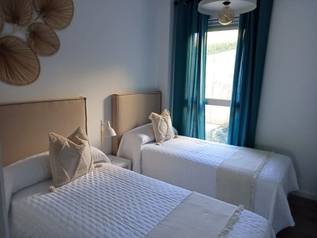 3 soveværelse Lejlighed til salg i Buenas Noches med swimmingpool - € 263.000 (Ref: 7475984)