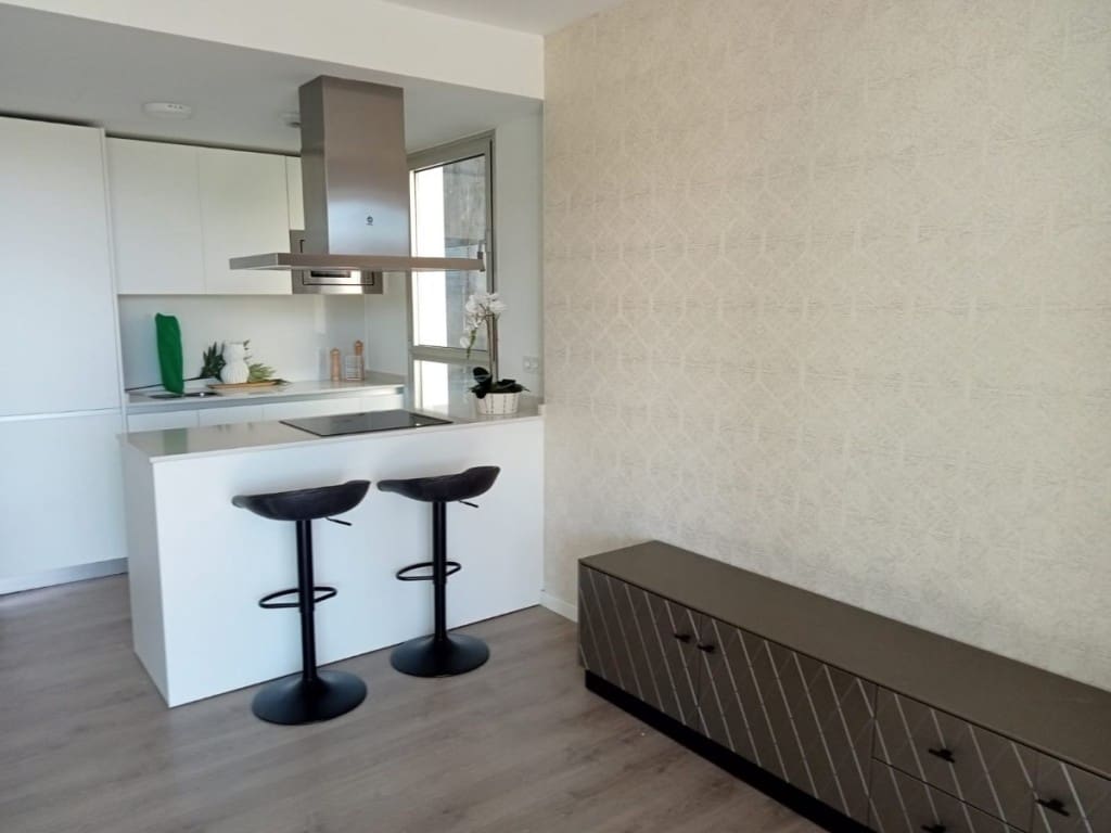 3 soveværelse Lejlighed til salg i Buenas Noches med swimmingpool - € 263.000 (Ref: 7475984)