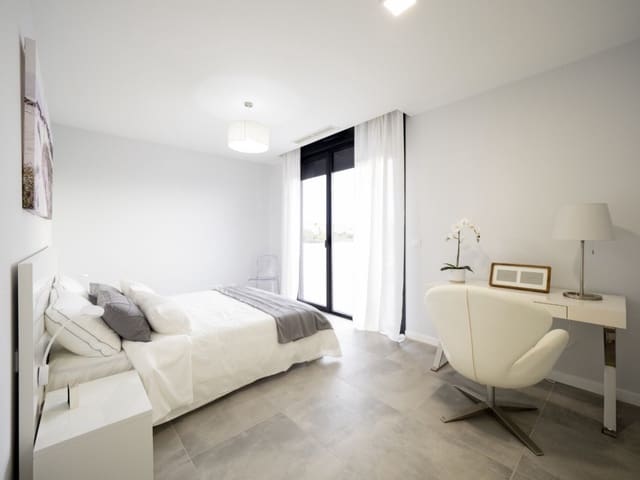 3 chambre Villa/Maison à vendre à Isla Cristina avec piscine - 380 000 € (Ref: 7486220)