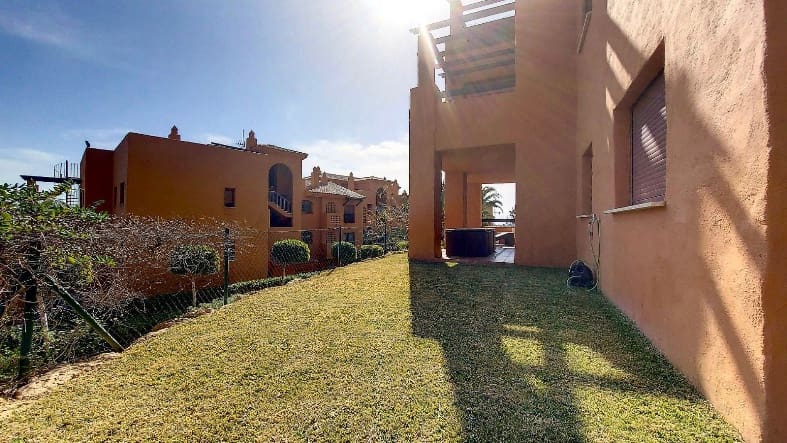 3 soveværelse Lejlighed til salg i Benahavis med swimmingpool - € 379.900 (Ref: 7561779)