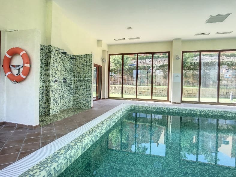 3 soveværelse Lejlighed til salg i Benahavis med swimmingpool - € 379.900 (Ref: 7561779)