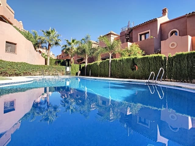 3 sypialnia Apartament na sprzedaż w La Duquesa / Puerto de la Duquesa, Manilva z basenem - 375 000 € (Ref: 7561780)