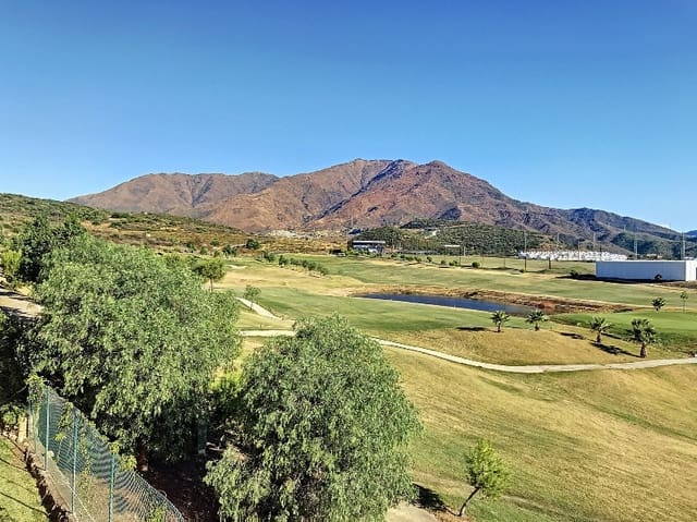 3 sypialnia Apartament na sprzedaż w La Duquesa / Puerto de la Duquesa, Manilva z basenem - 375 000 € (Ref: 7561780)