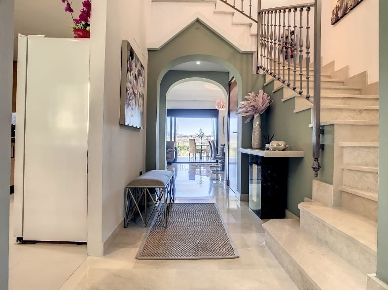 3 sypialnia Apartament na sprzedaż w La Duquesa / Puerto de la Duquesa z basenem - 375 000 € (Ref: 7561780)