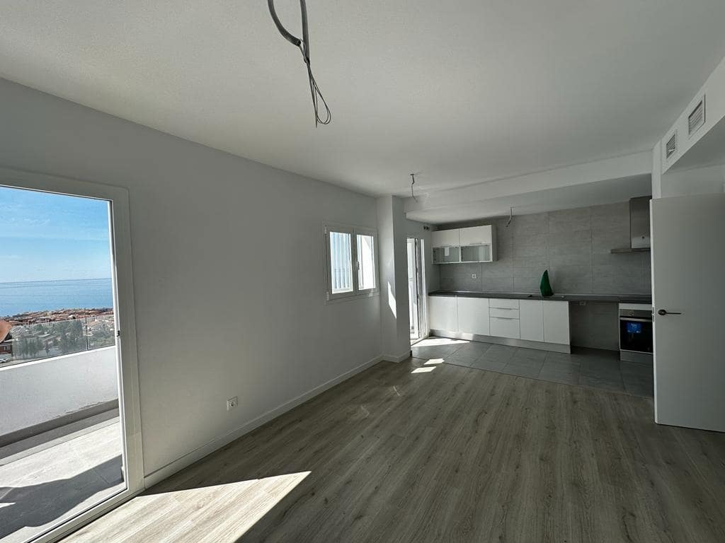 2 slaapkamer Appartement te koop in Rincon de la Victoria met zwembad - € 285.000 (Ref: 7638785)
