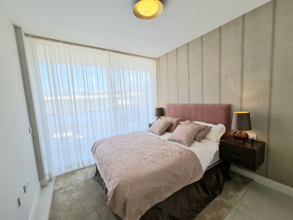 3 sypialnia Apartament na sprzedaż w Estepona z basenem - 1 160 000 € (Ref: 7772348)