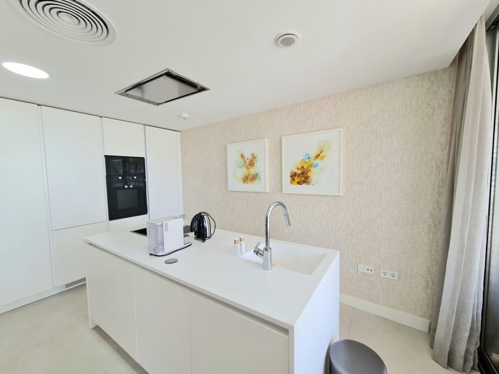 3 sypialnia Apartament na sprzedaż w Estepona z basenem - 1 160 000 € (Ref: 7772348)