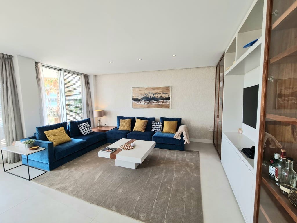 3 sypialnia Apartament na sprzedaż w Estepona z basenem - 1 160 000 € (Ref: 7772348)