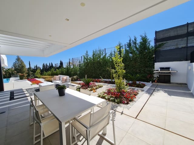 4 sovrum Villa till salu i New Golden Mile, Estepona med pool - 2 500 000 € (Ref: 7772390)