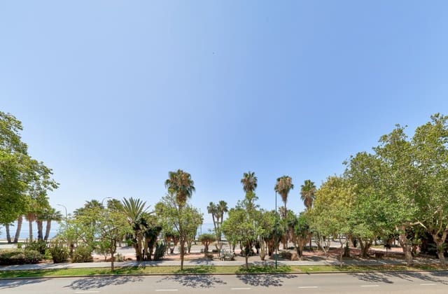 4 soveværelse Lejlighed til salg i La Malagueta, Málaga by - € 1.175.000 (Ref: 7777790)