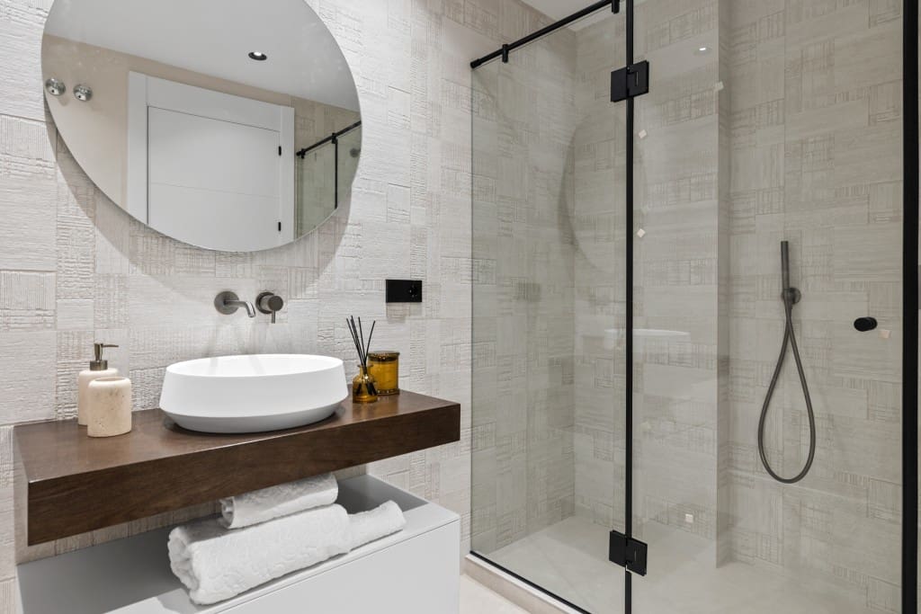 3 bedroom Penthouse for sale in Nueva Andalucia with pool garage - € 2,295,000 (Ref: 7777801)