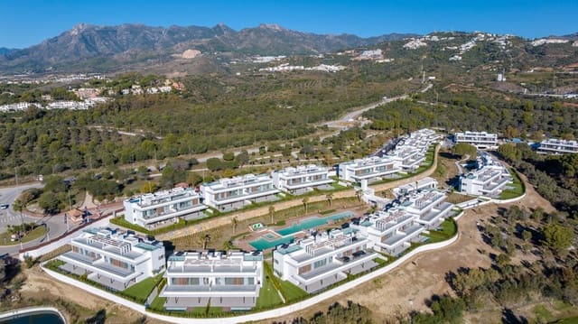 3 camera da letto Attico in vendita in Santa Clara, Marbella con piscina - 1.245.000 € (Rif: 7777821)
