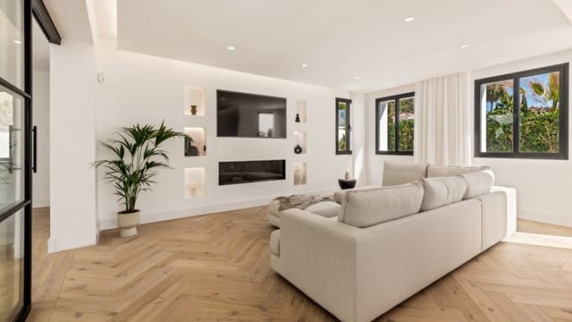 5 soverom Villa til salgs i Monte Halcones, Benahavís med svømmebasseng - € 3 950 000 (Ref: 7777829)