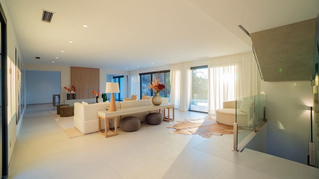 4 bedroom Villa for sale in Benalmadena with pool - € 1,995,000 (Ref: 7777886)