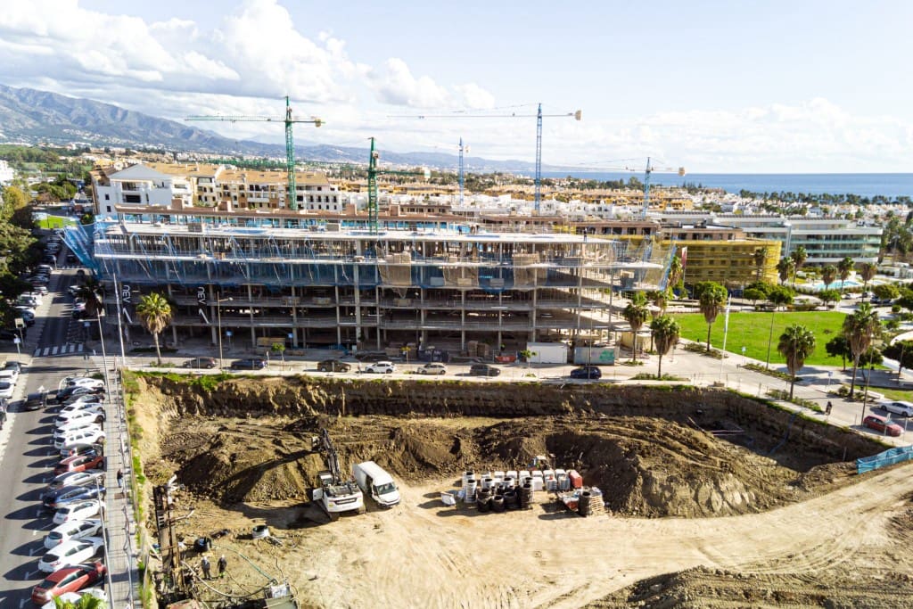 3 bedroom Apartment for sale in San Pedro de Alcantara with pool - € 845,000 (Ref: 7844170)