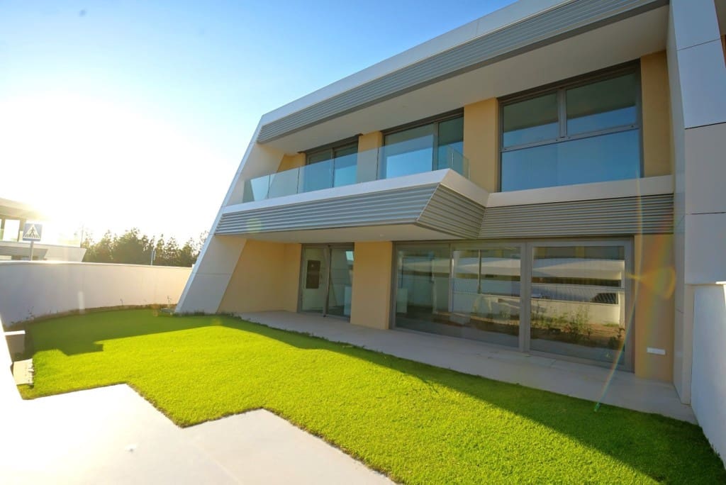 3 bedroom Townhouse for sale in Mijas Costa with pool garage - € 645,000 (Ref: 7953586)