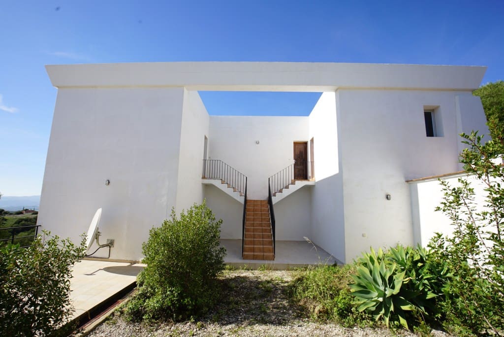 8 bedroom Finca/Country House for sale in Gaucin with pool - € 3,300,000 (Ref: 7953587)