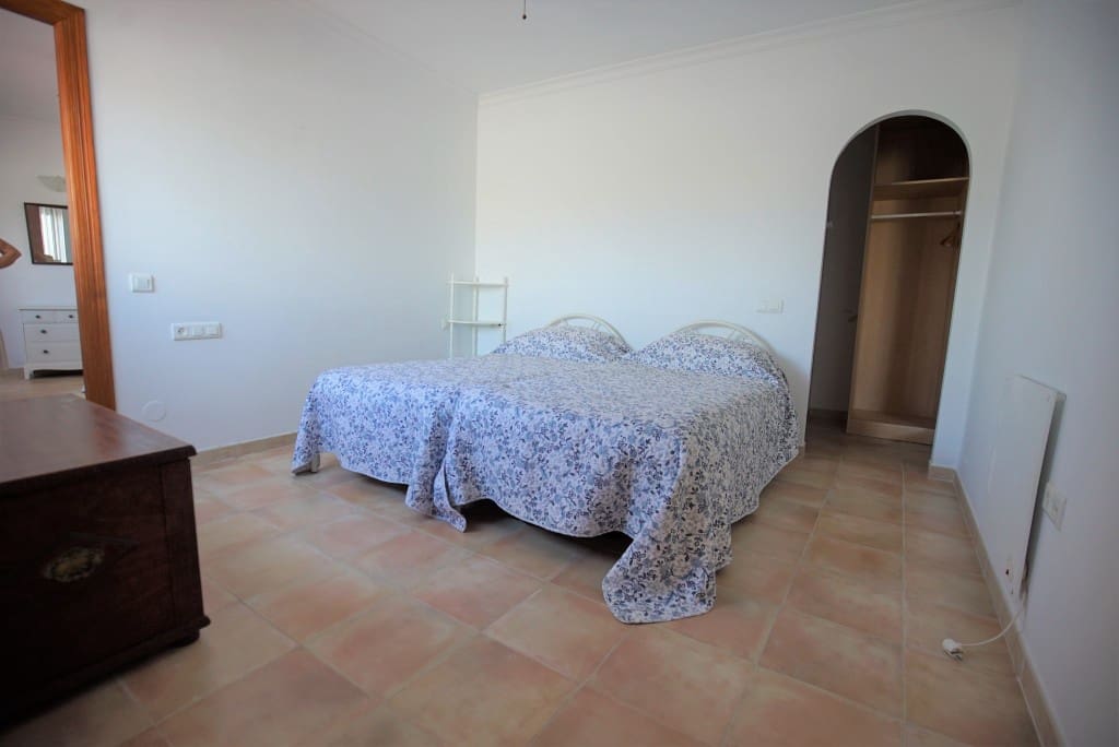 4 camera da letto Villa in vendita in Estepona con piscina - 795.000 € (Rif: 7953618)
