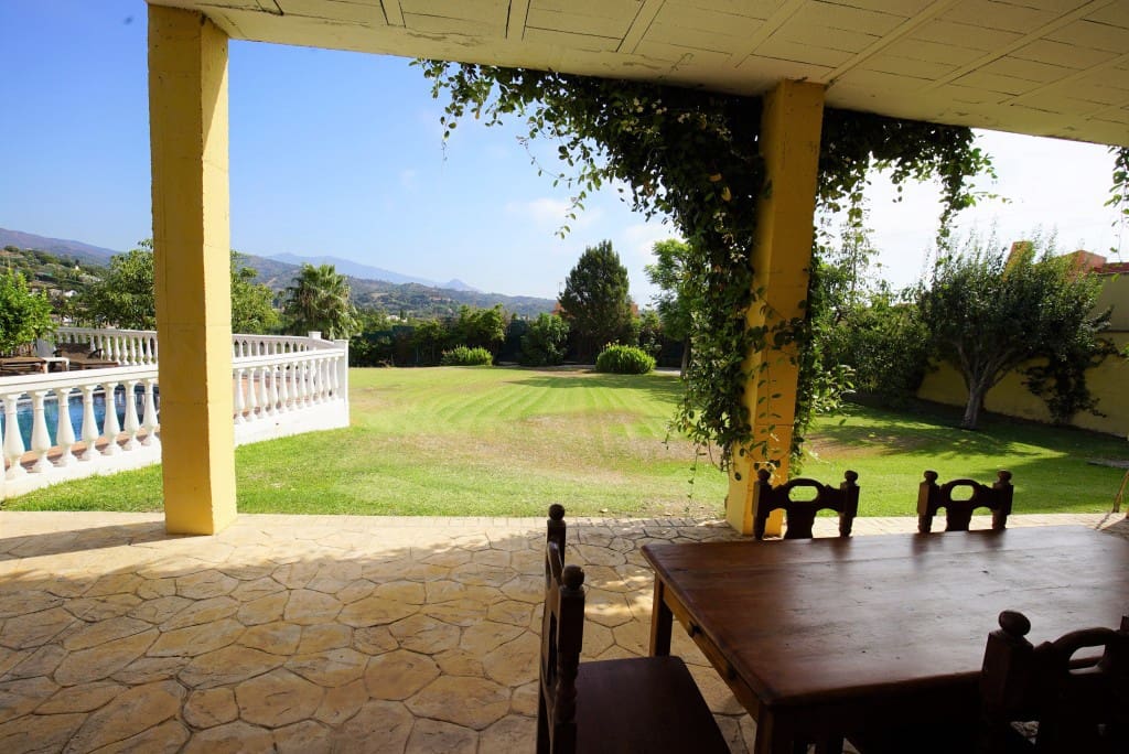 4 camera da letto Villa in vendita in Estepona con piscina - 795.000 € (Rif: 7953618)