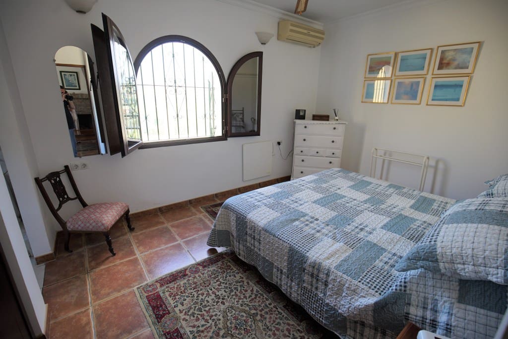 4 camera da letto Villa in vendita in Estepona con piscina - 795.000 € (Rif: 7953618)