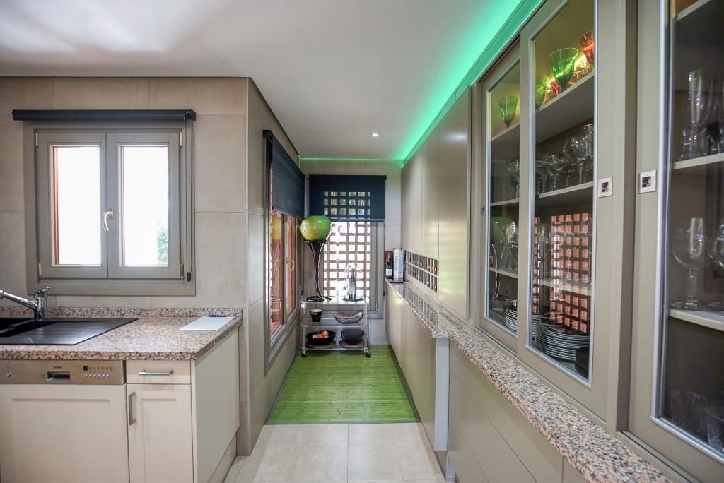 2 makuuhuone Huoneisto myytävänä paikassa El Velerin mukana uima-altaan - 850 000 € (Ref: 7953637)