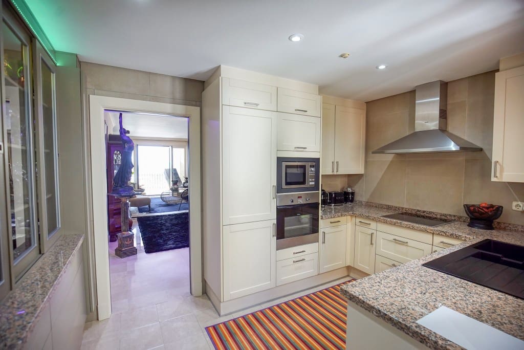 2 makuuhuone Huoneisto myytävänä paikassa El Velerin mukana uima-altaan - 850 000 € (Ref: 7953637)