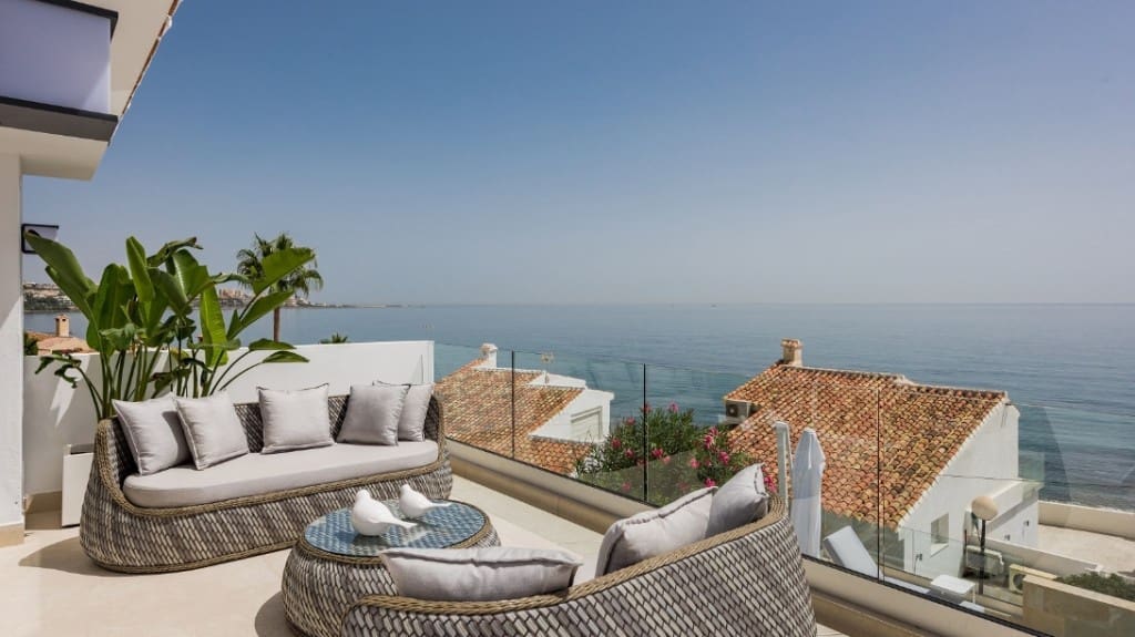 4 soverom Villa til salgs i Estepona med svømmebasseng - € 1 495 000 (Ref: 7953668)
