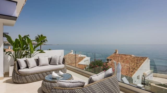 4 soverom Villa til salgs i Estepona med svømmebasseng - € 1 495 000 (Ref: 7953668)