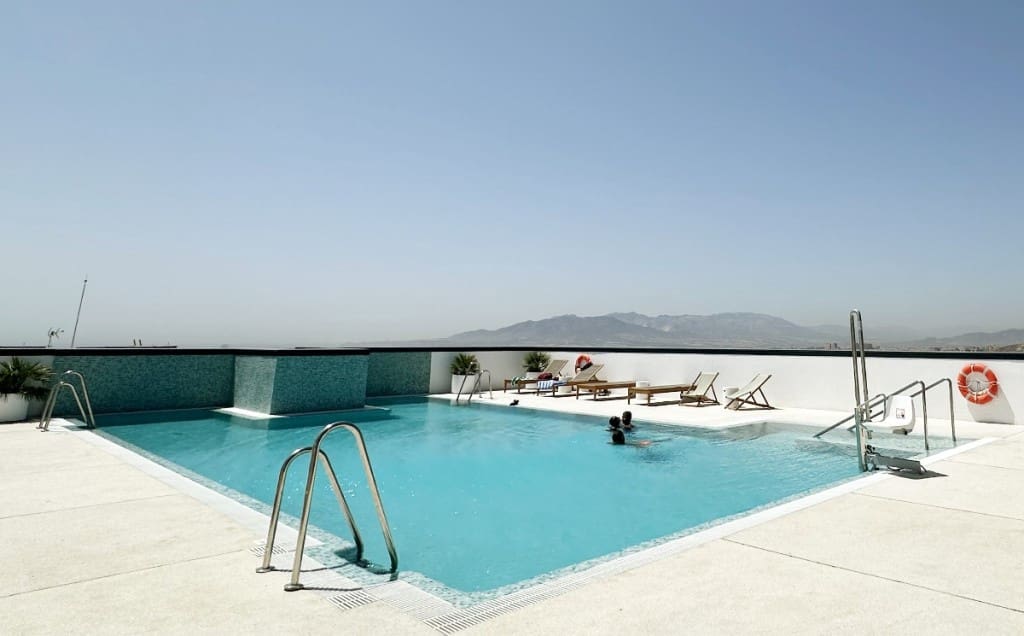 2 sypialnia Apartament na sprzedaż w Miasto Malaga z basenem - 387 000 € (Ref: 8032547)