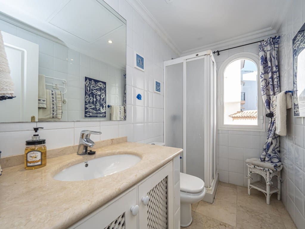 2 bedroom Apartment for sale in Puerto Banus with pool garage - € 1,575,000 (Ref: 8067253)