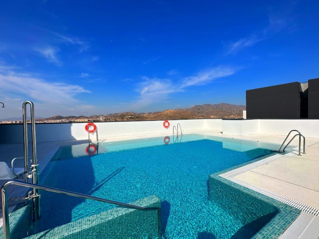 3 sypialnia Penthouse na sprzedaż w Miasto Malaga z basenem - 1 174 000 € (Ref: 8092658)