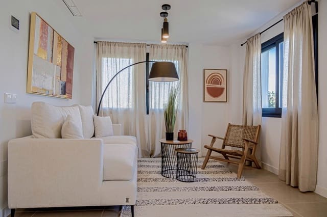 3 soverom Hus til salgs i El Paraiso, Estepona med svømmebasseng - € 389 000 (Ref: 8100335)