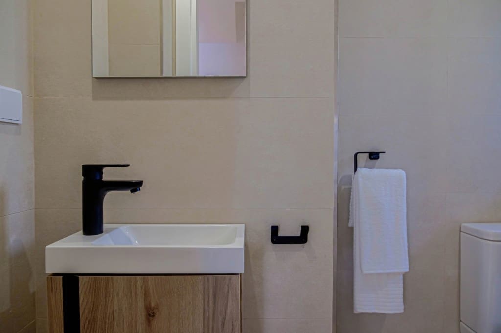 3 quarto Casa em Banda para venda em El Paraiso com piscina - 389 000 € (Ref: 8100335)