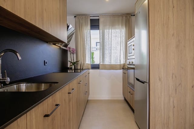 3 soverom Hus til salgs i El Paraiso, Estepona med svømmebasseng - € 389 000 (Ref: 8100335)