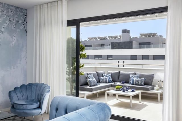 3 makuuhuone Huoneisto myytävänä paikassa Torremolinos mukana uima-altaan - 1 300 000 € (Ref: 8121702)