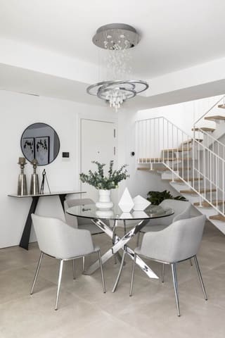 3 makuuhuone Huoneisto myytävänä paikassa Torremolinos mukana uima-altaan - 1 300 000 € (Ref: 8121702)