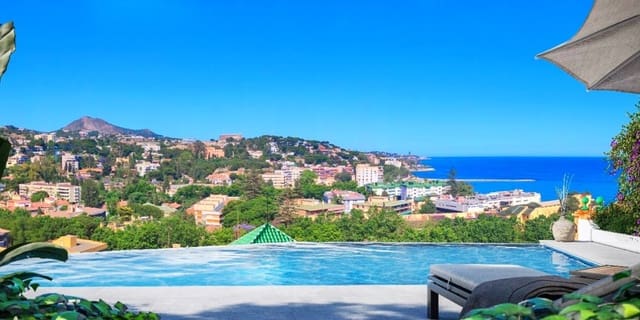 3 soveværelse Villa til salg i El Limonar, Málaga by med swimmingpool - € 2.250.000 (Ref: 8123232)