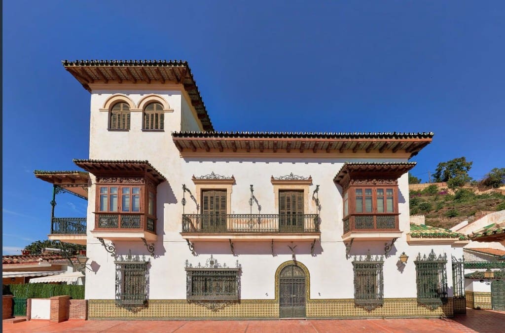 4 soverom Villa til salgs i Malaga by med svømmebasseng - € 3 500 000 (Ref: 8125426)