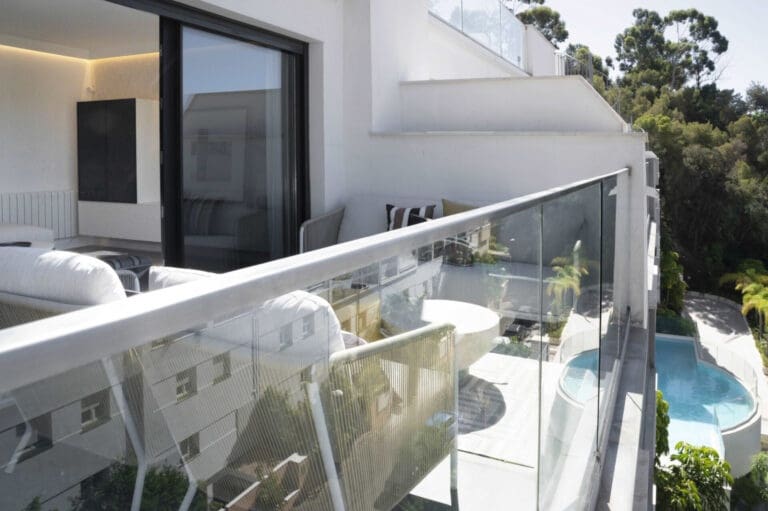 4 soveværelse Penthouse til salg i Malaga by med swimmingpool - € 1.220.000 (Ref: 8295623)