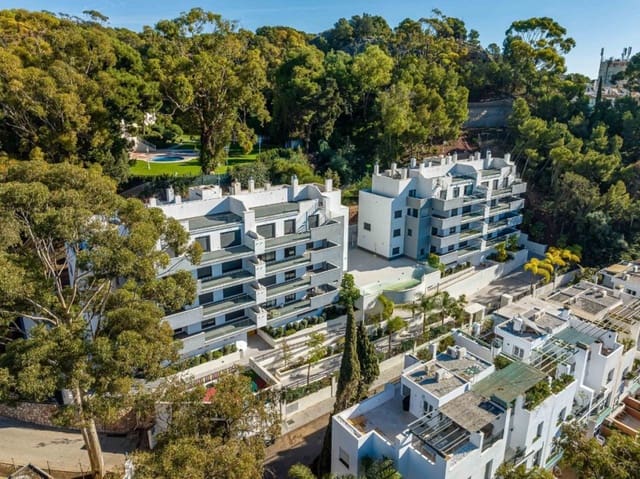 4 slaapkamer Penthouse te koop in El Limonar, Málaga stad met zwembad - € 1.220.000 (Ref: 8295623)