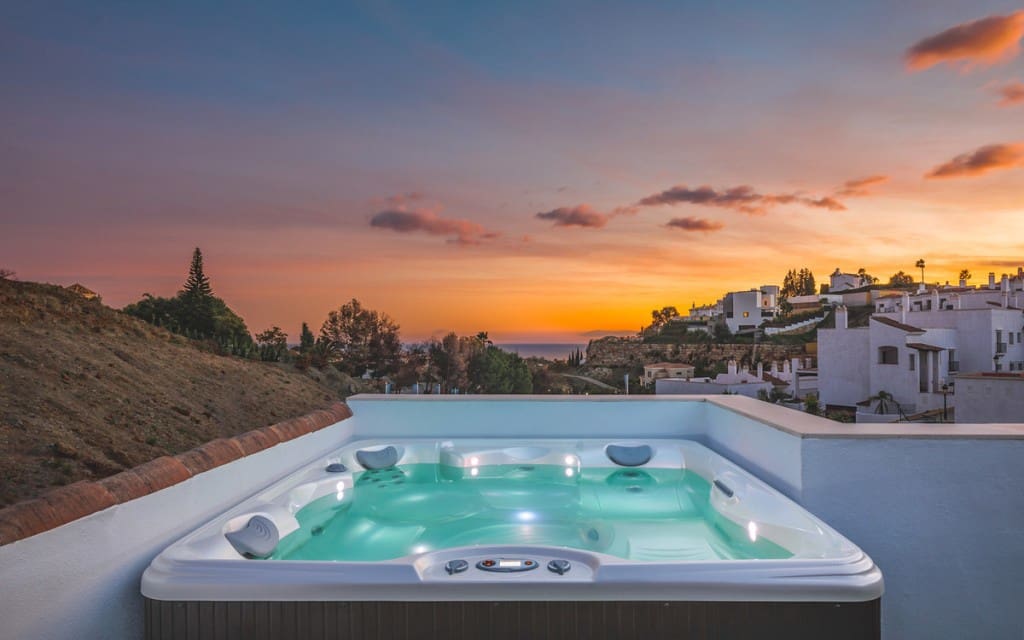 2 sypialnia Apartament na sprzedaż w Benahavis z basenem - 400 000 € (Ref: 8331417)