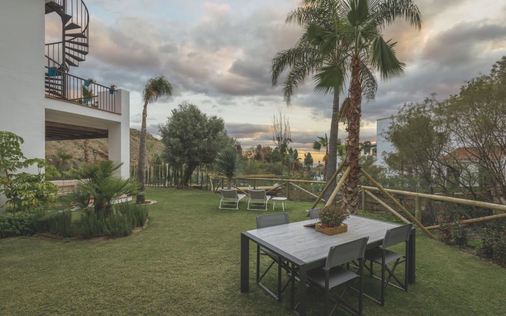 2 sypialnia Apartament na sprzedaż w Benahavis z basenem - 400 000 € (Ref: 8331417)