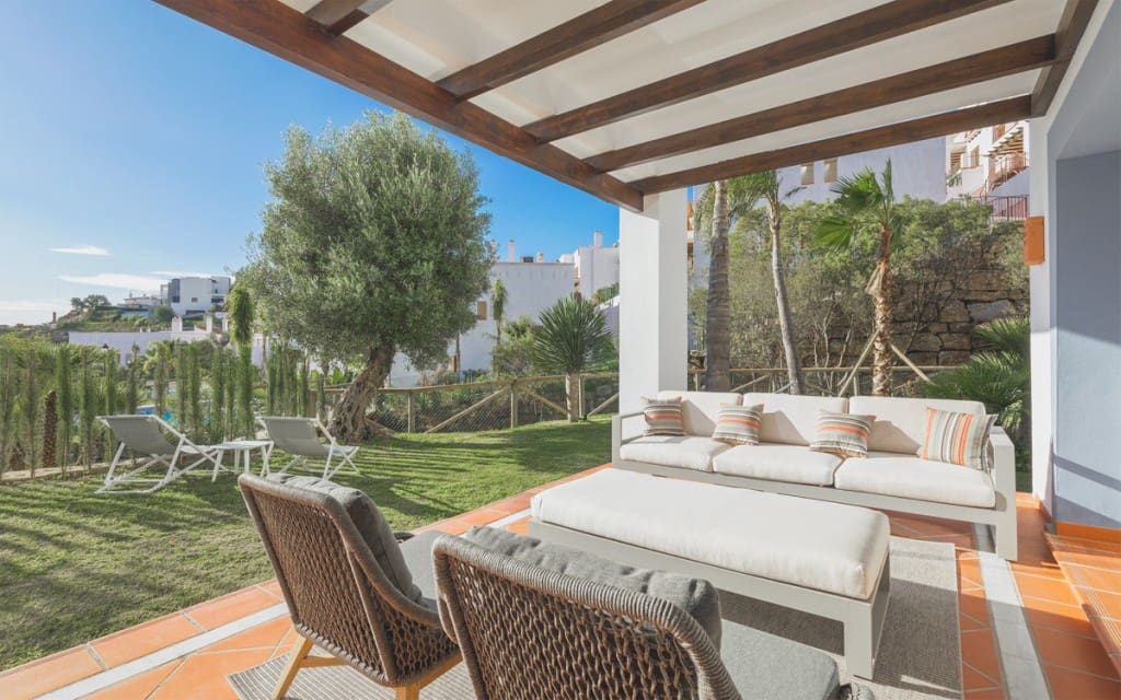 2 sypialnia Apartament na sprzedaż w Benahavis z basenem - 400 000 € (Ref: 8331417)